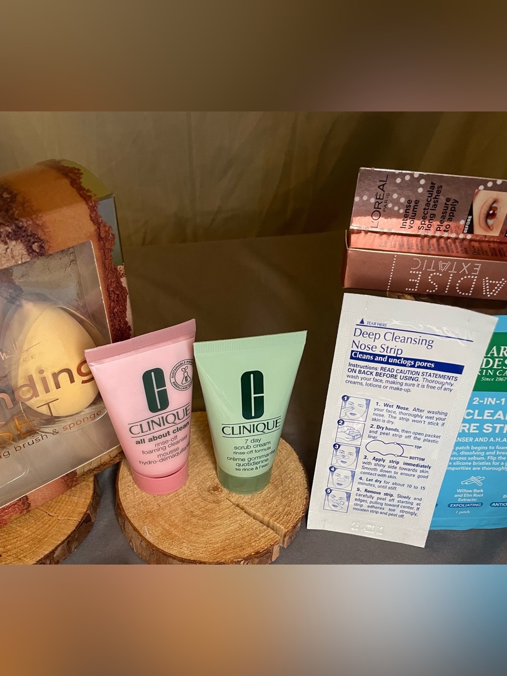 Face Care Skincare Set-Clinique, Mario Badescu, Neutrogena, Peach Slices, Loreal - Picture 3 of 9